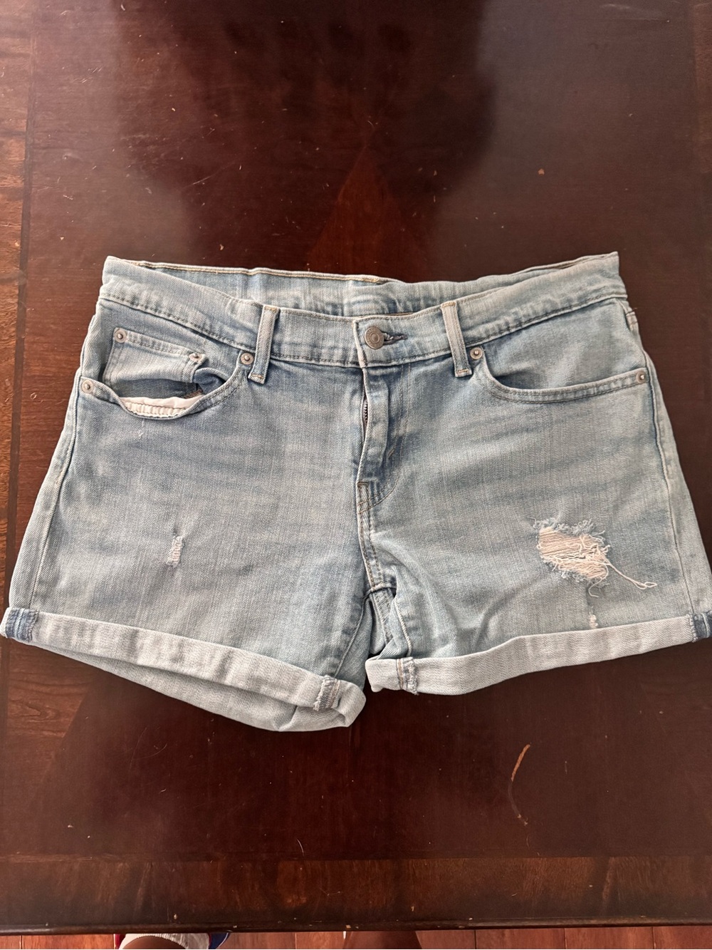 Levi’s Light Wash Distressed Cuffed Denim Shorts Size W28